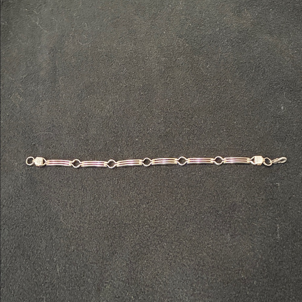 Chic Sterling Silver Bracelet